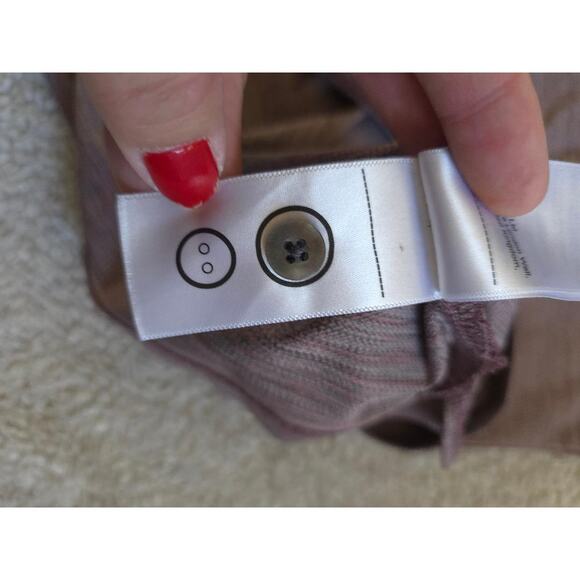 👕 Men's Untuckit “Hennifer” Short Sleeve Polo in Rose Heather - Picture 7 of 7